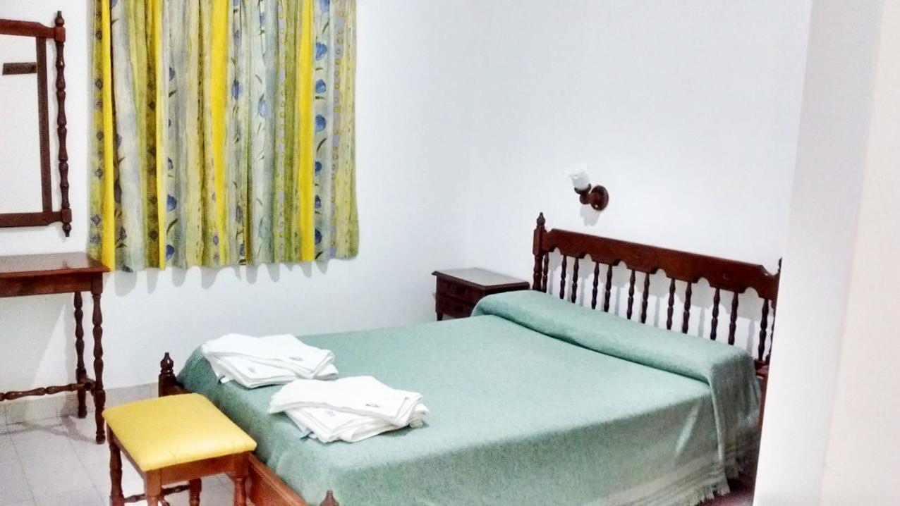 Hotel Cruce Del Desierto Veinticinco de Mayo  ภายนอก รูปภาพ
