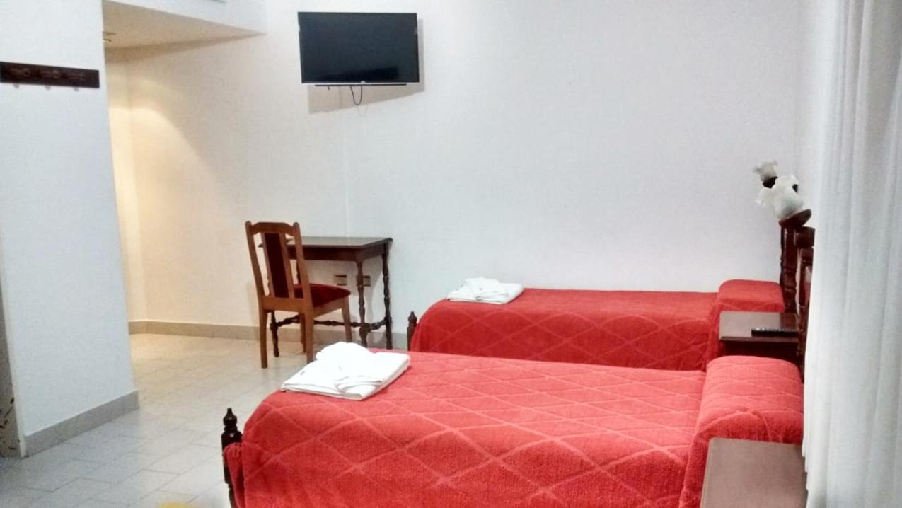 Hotel Cruce Del Desierto Veinticinco de Mayo  ภายนอก รูปภาพ