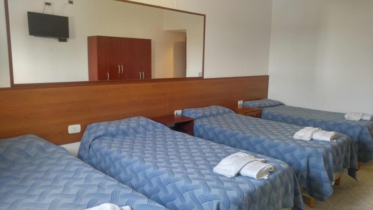 Hotel Cruce Del Desierto Veinticinco de Mayo  ภายนอก รูปภาพ